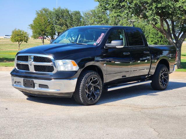 2020 Ram 1500 Classic Vehicle Photo in DENTON, TX 76210-9321
