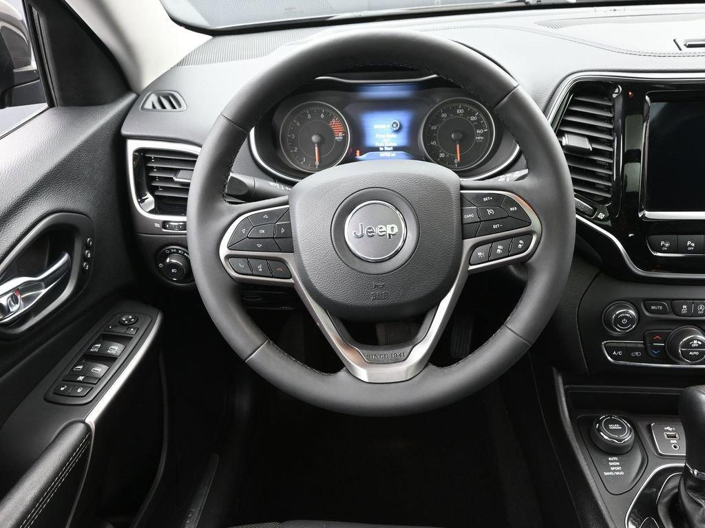 2021 Jeep Cherokee Vehicle Photo in Cedar Rapids, IA 52402