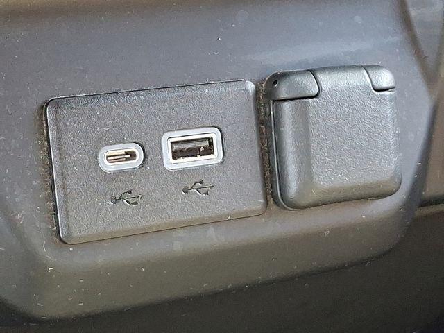 2021 Chevrolet Silverado 1500 Vehicle Photo in DANBURY, CT 06810-5034