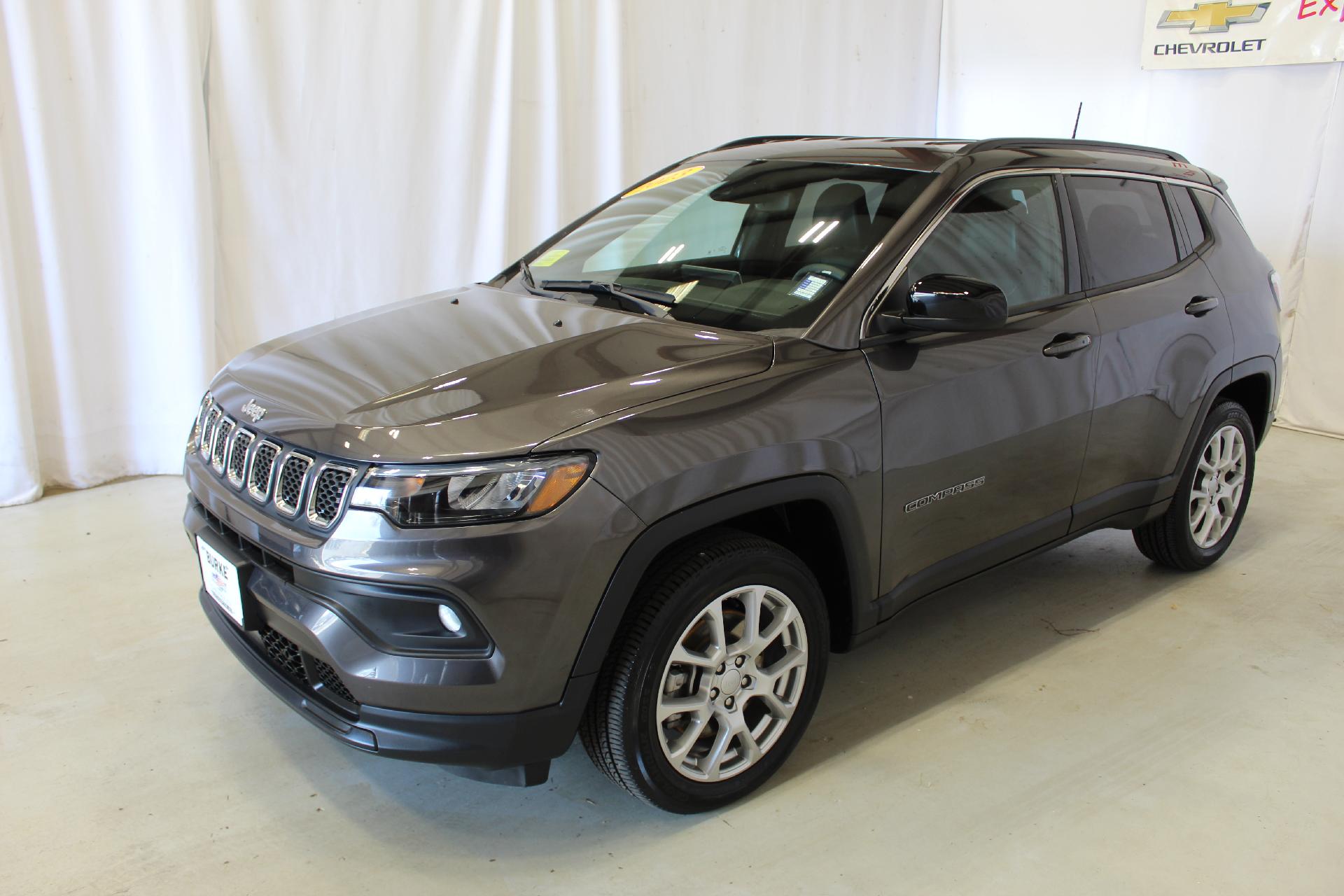 2023 Jeep Compass Vehicle Photo in NORTHAMPTON, MA 01060-1120
