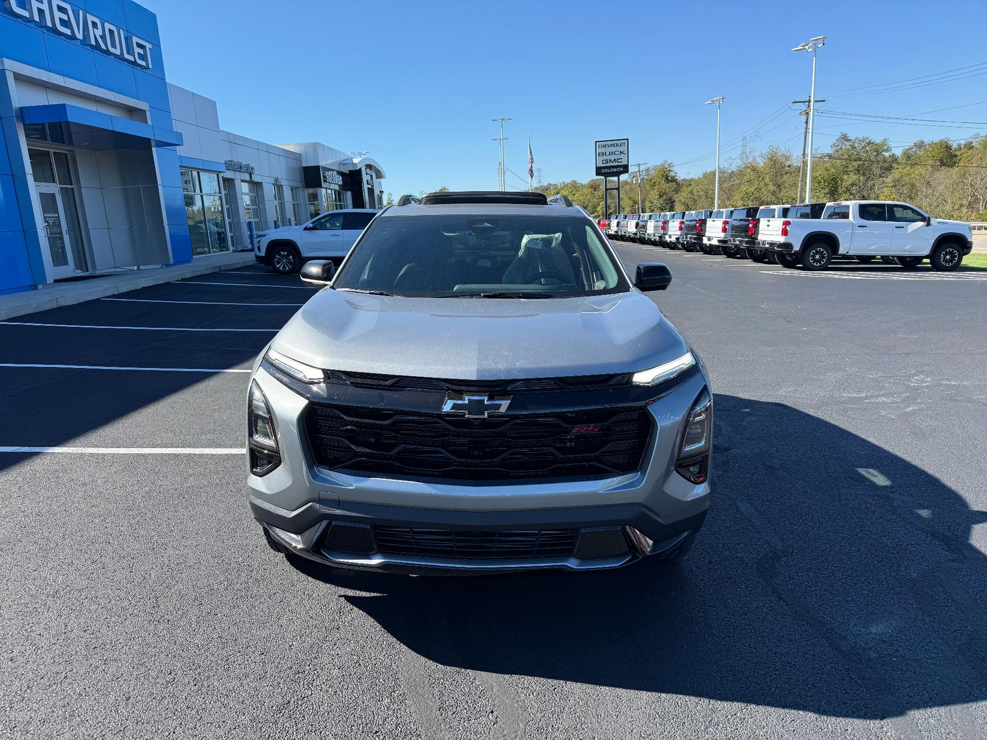 2027 Chevrolet Equinox photo 8 of 10