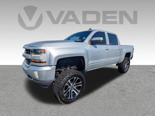 2018 Chevrolet Silverado 1500 Vehicle Photo in BRUNSWICK, GA 31525-1881