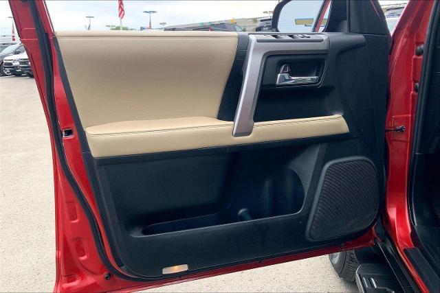 2016 Toyota 4Runner Vehicle Photo in KANSAS CITY, MO 64114-4502