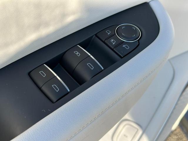 2026 Buick Enclave Vehicle Photo in COLUMBIA, MO 65203-3903