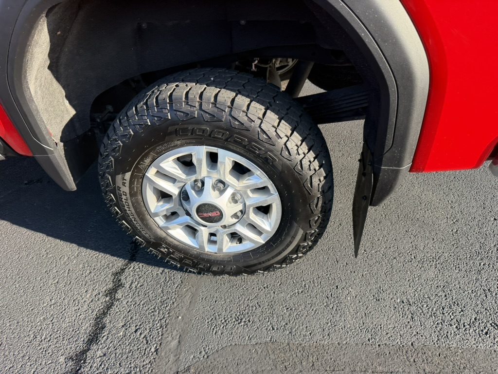 2025 GMC Sierra 2500 HD photo 13 of 34