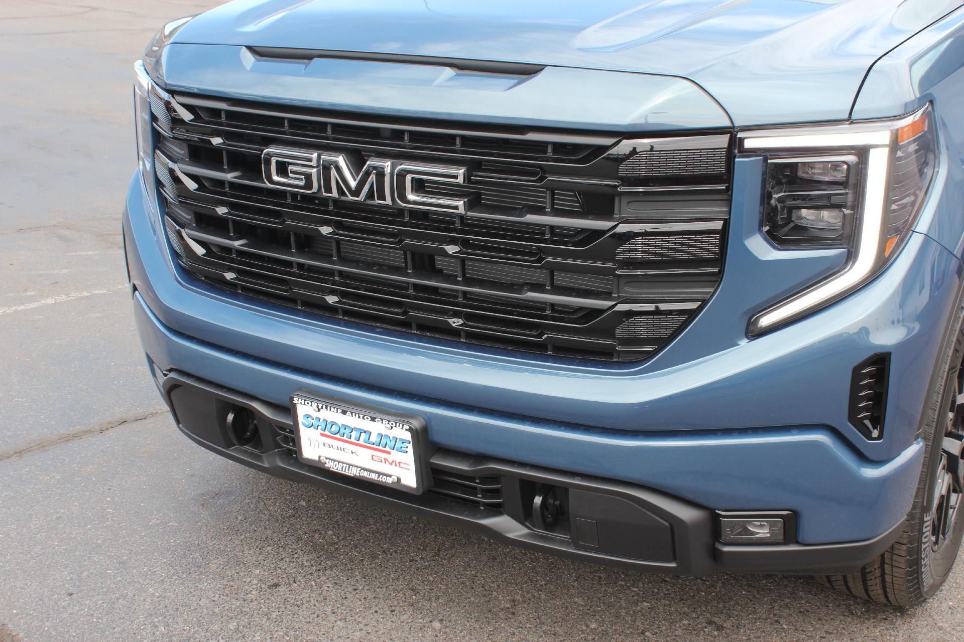 2026 GMC Sierra 1500 Vehicle Photo in AURORA, CO 80012-4011