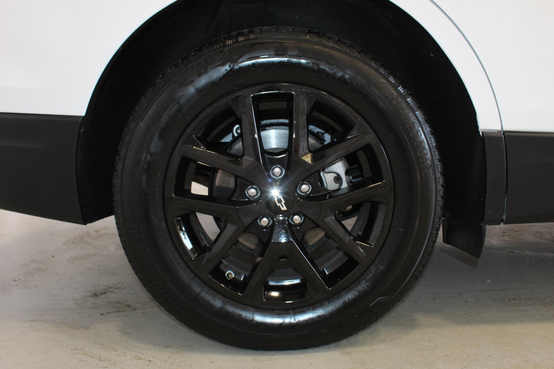 2024 Chevrolet Equinox Vehicle Photo in NORTHAMPTON, MA 01060-1120