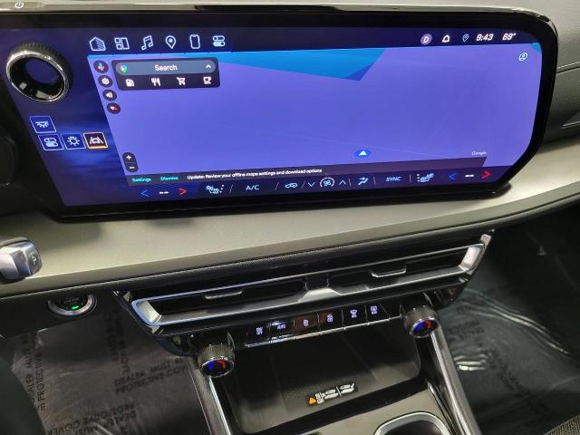 2025 Chevrolet Traverse Vehicle Photo in NEENAH, WI 54956-2243