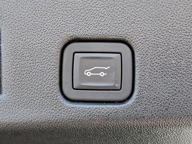 2024 Chevrolet Traverse Vehicle Photo in DANBURY, CT 06810-5034