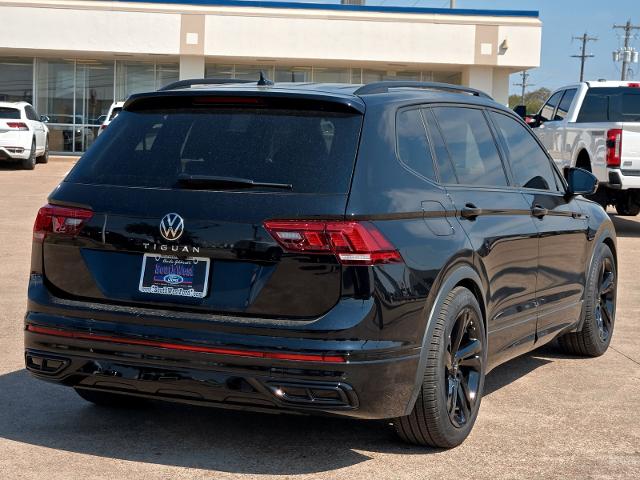 2024 Volkswagen Tiguan Vehicle Photo in Weatherford, TX 76087