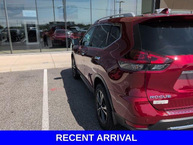2020 Nissan Rogue Vehicle Photo in Merrillville, IN 46410