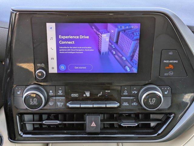 2023 Toyota Highlander Vehicle Photo in San Antonio, TX 78209