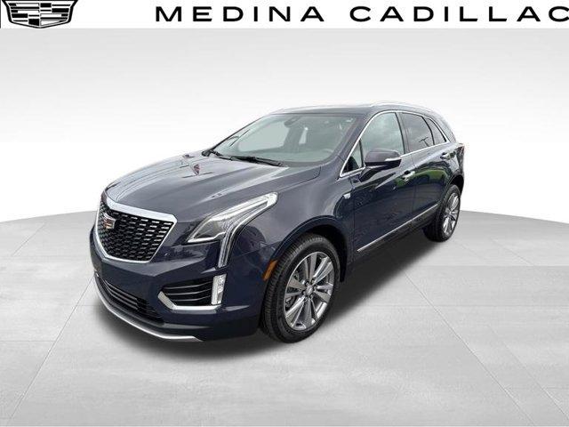 2025 Cadillac XT5 Vehicle Photo in MEDINA, OH 44256-9631