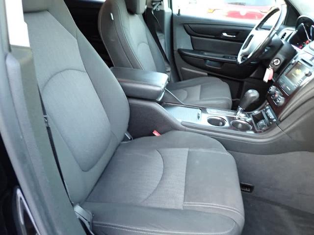 2017 Chevrolet Traverse Vehicle Photo in ZELIENOPLE, PA 16063-2910