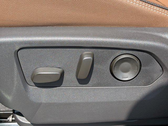 2026 Chevrolet Suburban Vehicle Photo in BRUNSWICK, GA 31525-1881