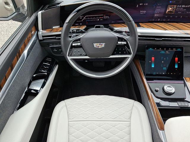 2025 Cadillac Escalade Vehicle Photo in DANBURY, CT 06810-5034