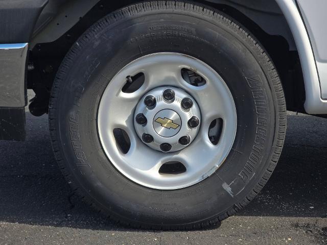 2025 Chevrolet Express Commercial Cutaway Vehicle Photo in INDEPENDENCE, MO 64055-1314