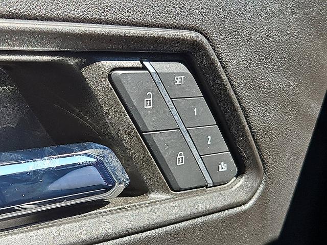 2024 GMC Canyon Vehicle Photo in TREVOSE, PA 19053-4984