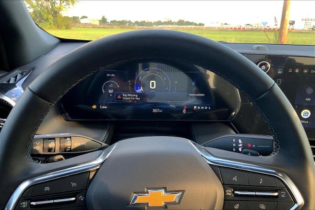 2025 Chevrolet Equinox Vehicle Photo in TOPEKA, KS 66609-0000