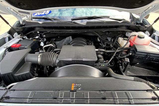 2025 GMC Sierra 2500 HD Vehicle Photo in TOPEKA, KS 66609-0000