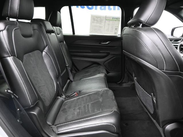 2024 Jeep Grand Cherokee L Vehicle Photo in Cedar Rapids, IA 52402