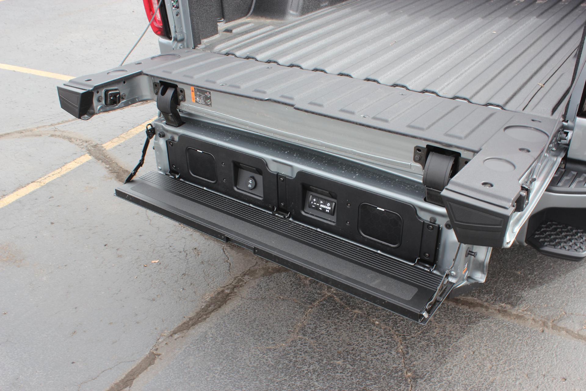 2026 GMC Sierra 1500 Vehicle Photo in AURORA, CO 80012-4011