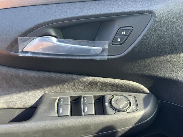 2026 Buick Envista Vehicle Photo in COLUMBIA, MO 65203-3903