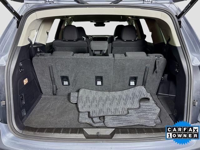 2024 Subaru Ascent Vehicle Photo in Puyallup, WA 98371