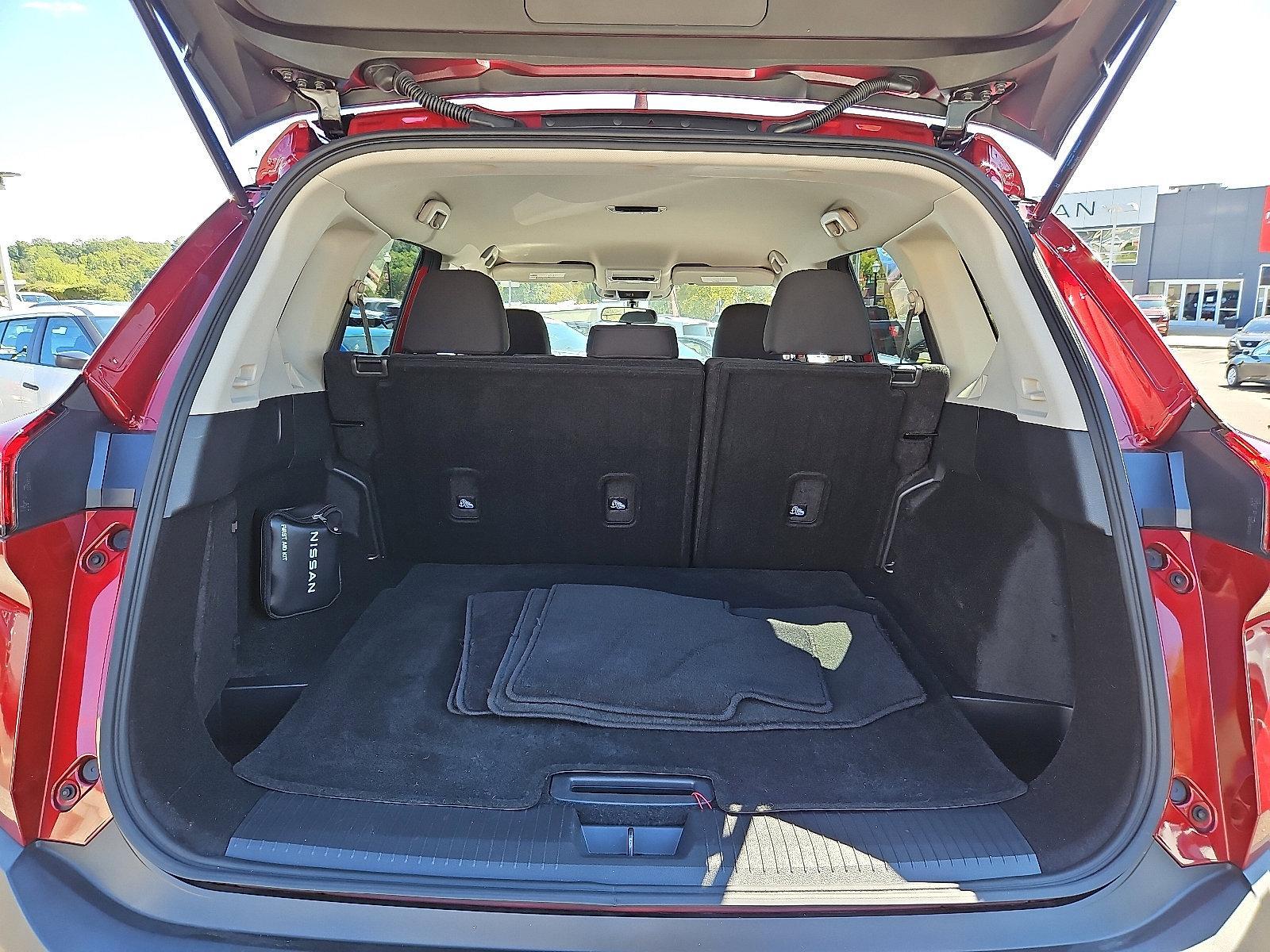 2023 Nissan Rogue Vehicle Photo in Jenkintown, PA 19046