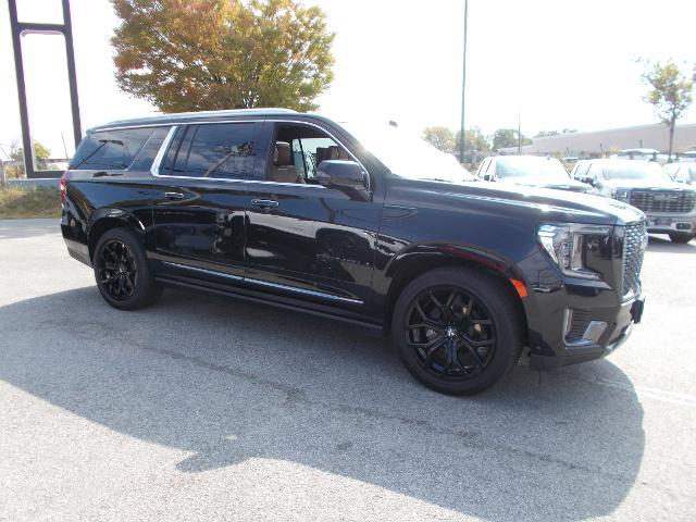 2023 GMC Yukon XL Vehicle Photo in LOWELL, MA 01852-4336