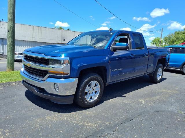 2017 Chevrolet Silverado 1500 Vehicle Photo in WAYNESBURG, PA 15370-8079