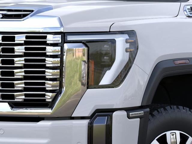 2025 GMC Sierra 3500 HD Vehicle Photo in HEALDSBURG, CA 95448-3401