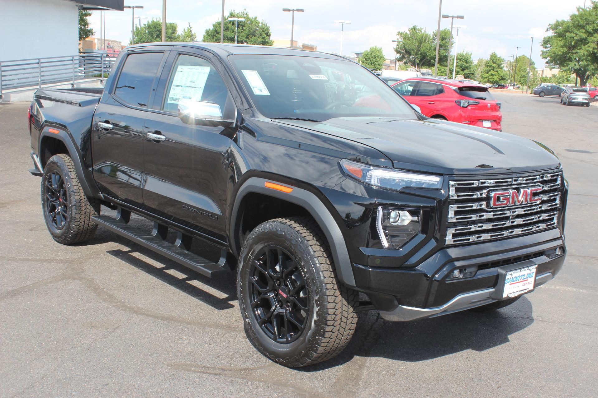 2025 GMC Canyon Vehicle Photo in AURORA, CO 80012-4011