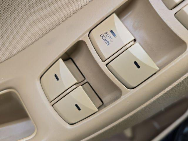 2013 Hyundai ELANTRA Vehicle Photo in Pleasant Hills, PA 15236