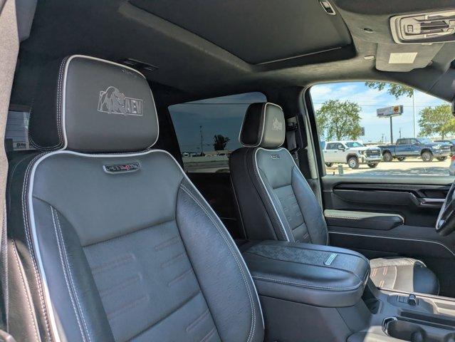 2024 GMC Sierra 2500 HD Vehicle Photo in SELMA, TX 78154-1459