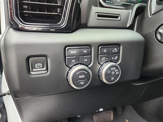 2022 GMC Sierra 1500 Vehicle Photo in AURORA, CO 80012-4011