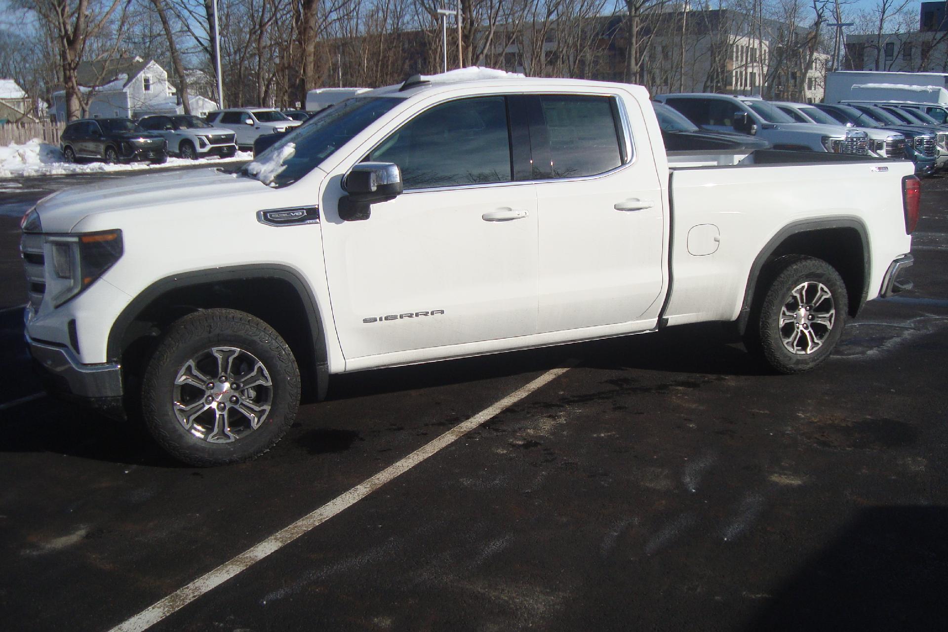 2026 GMC Sierra 1500 Vehicle Photo in PORTSMOUTH, NH 03801-4196