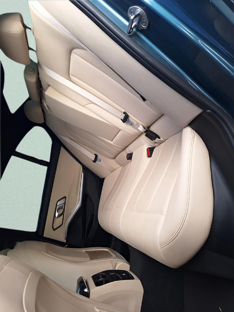2020 BMW 3 Series photo 24 of 33