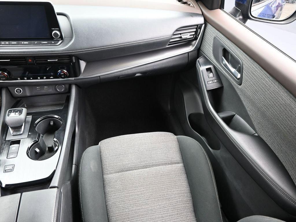 2021 Nissan Rogue Vehicle Photo in Cedar Rapids, IA 52402