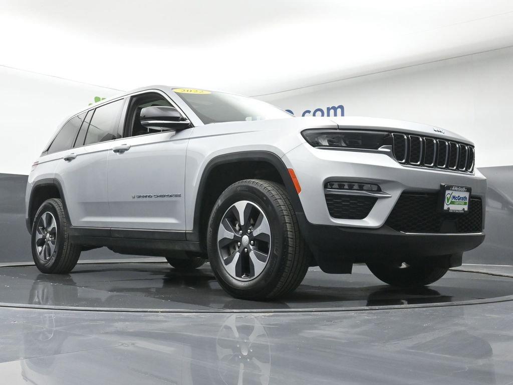 2022 Jeep Grand Cherokee 4xe Vehicle Photo in Cedar Rapids, IA 52402