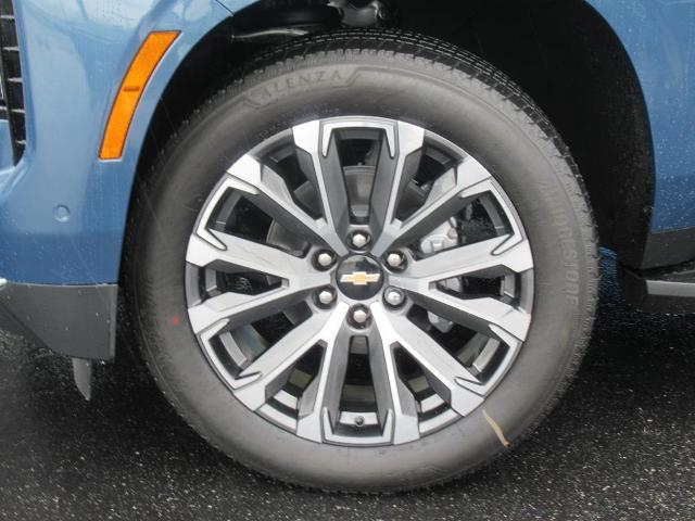 2025 Chevrolet Suburban Vehicle Photo in LEESBURG, FL 34788-4022