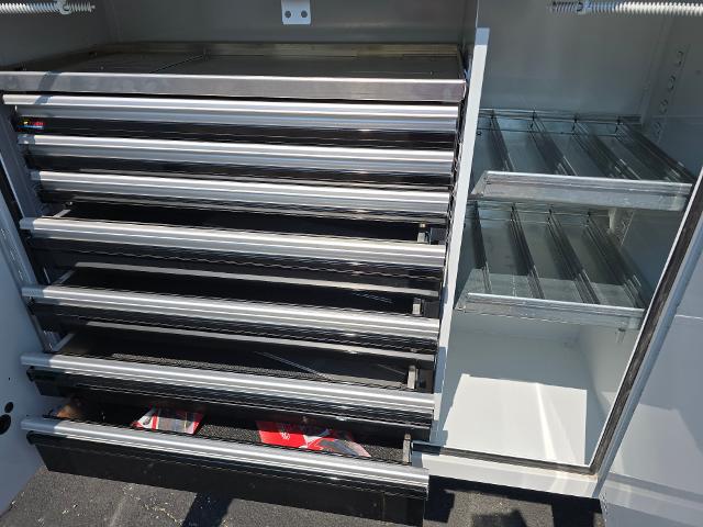 2024 Chevrolet Silverado Chassis Cab Vehicle Photo in INDEPENDENCE, MO 64055-1314