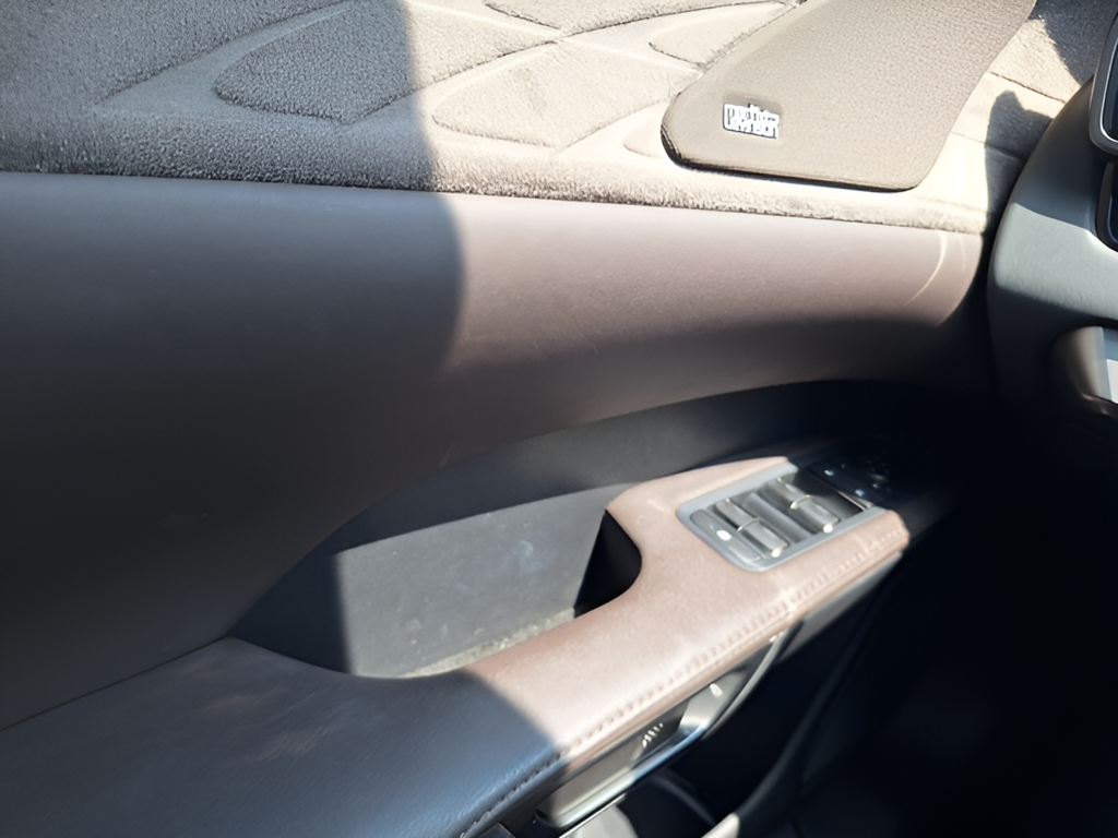 2024 Lexus RX photo 17 of 32