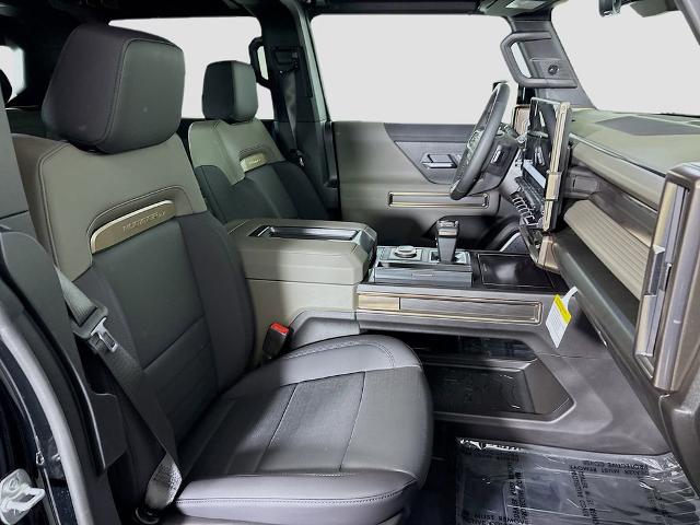 2025 GMC HUMMER EV SUV Vehicle Photo in PUYALLUP, WA 98371-4149
