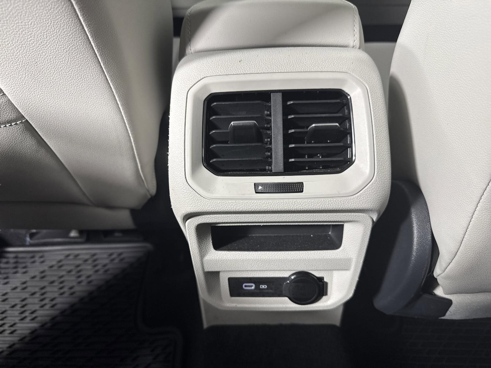 2024 Volkswagen Tiguan Vehicle Photo in Georgetown, TX 78626