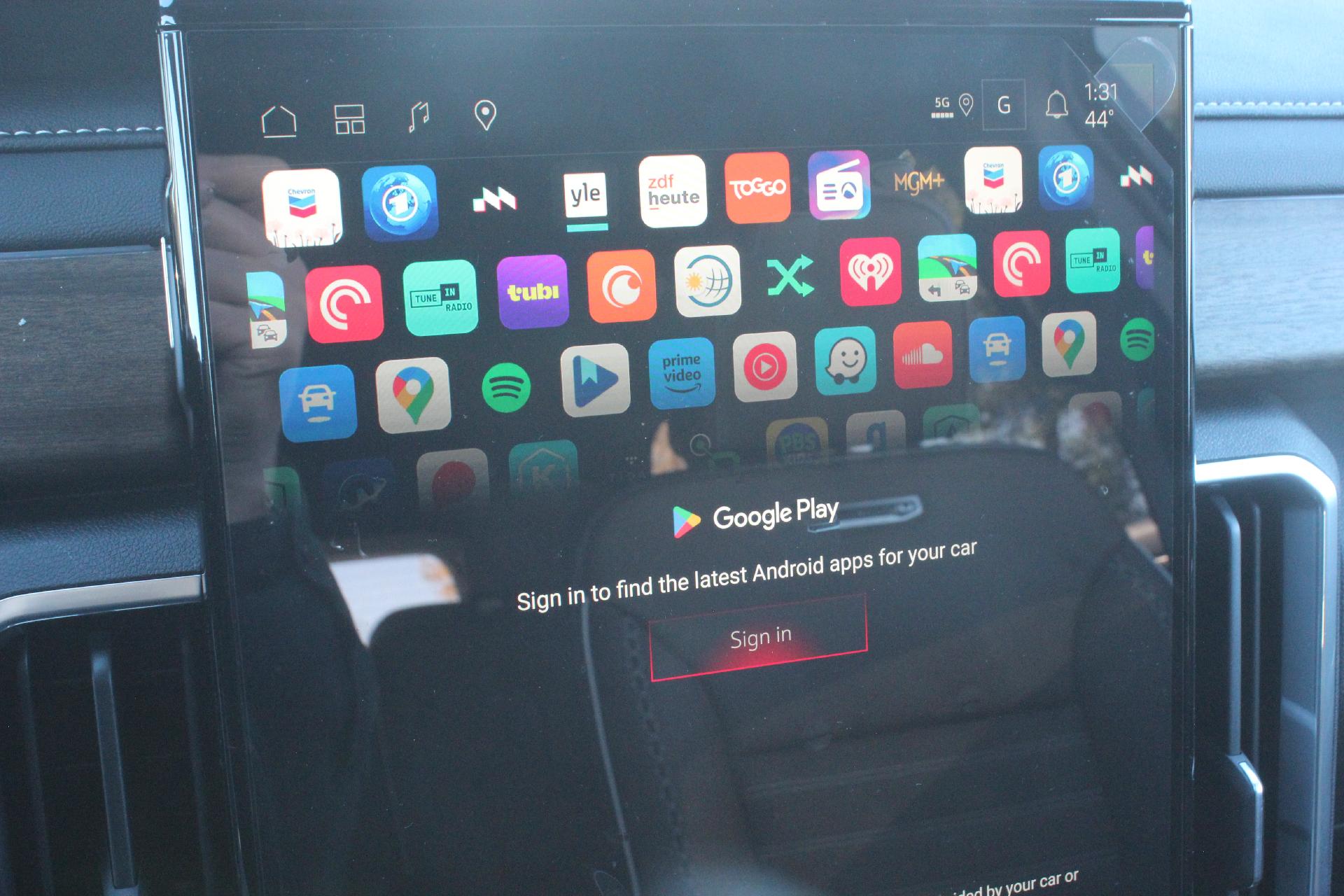 2026 GMC Acadia Vehicle Photo in AURORA, CO 80012-4011