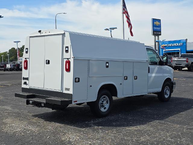 2025 Chevrolet Express Commercial Cutaway Vehicle Photo in INDEPENDENCE, MO 64055-1314