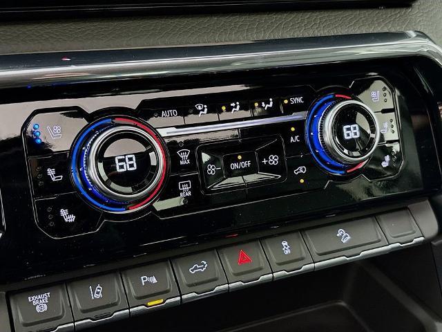 2025 GMC Sierra 3500 HD Vehicle Photo in PUYALLUP, WA 98371-4149