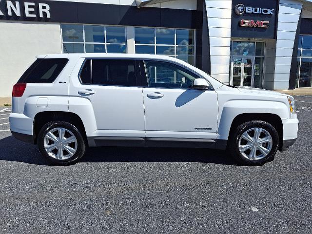 2017 GMC Terrain Vehicle Photo in HARRISBURG, PA 17111-1033