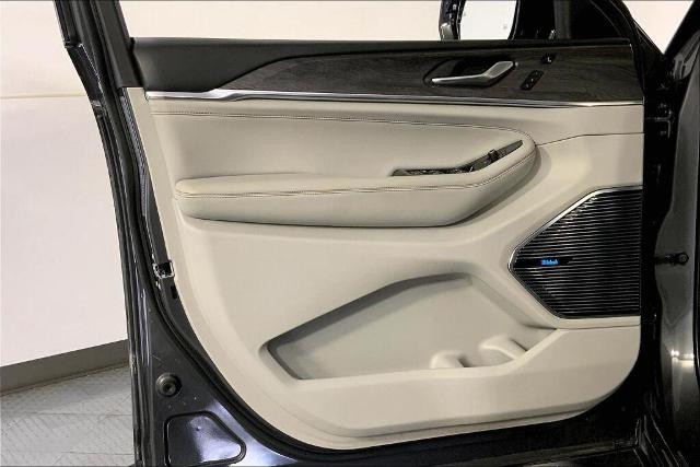 2022 Jeep Grand Cherokee Vehicle Photo in Kansas City, MO 64114